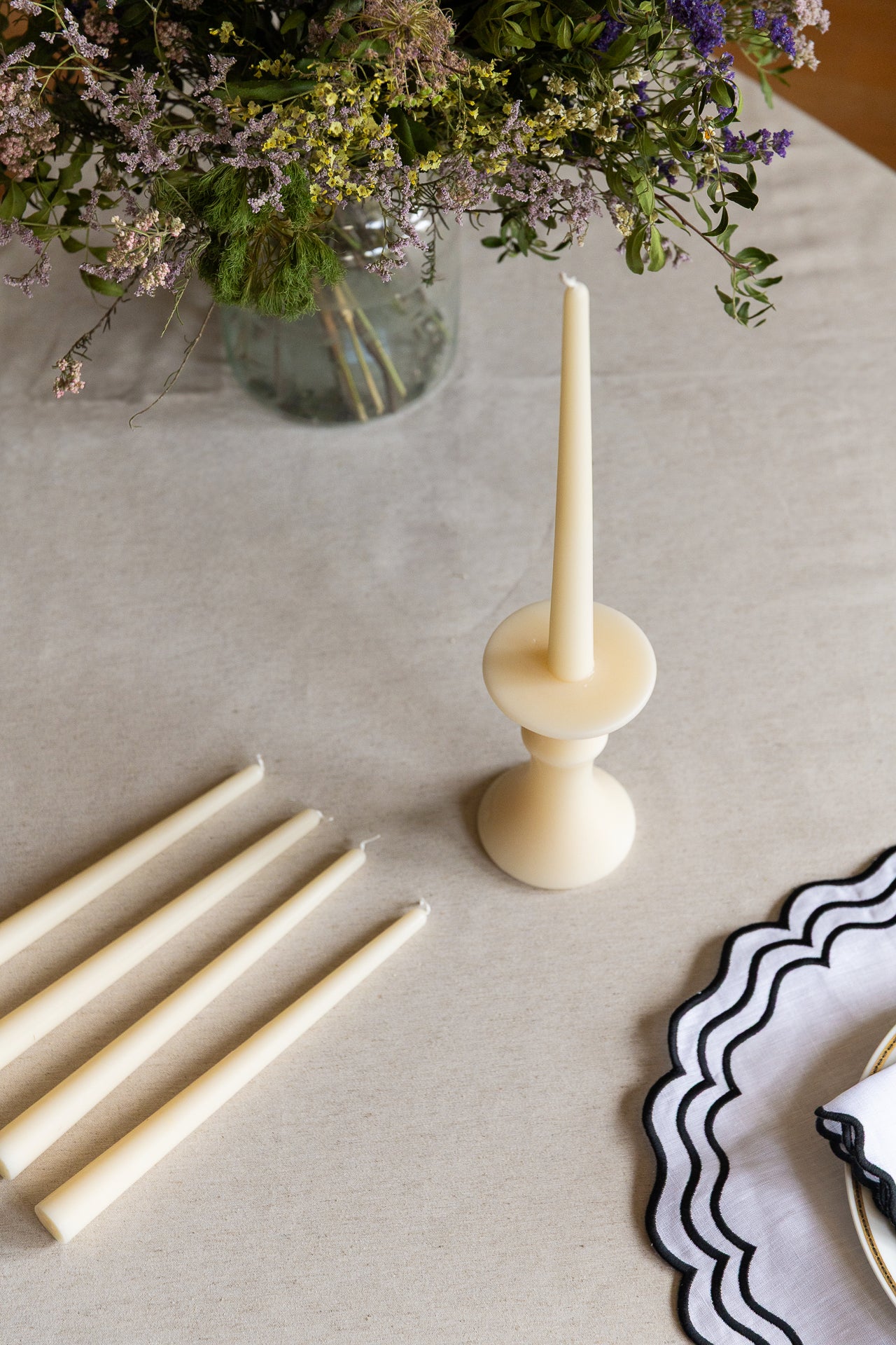 Candelabro cera y set 5 velas Blanco